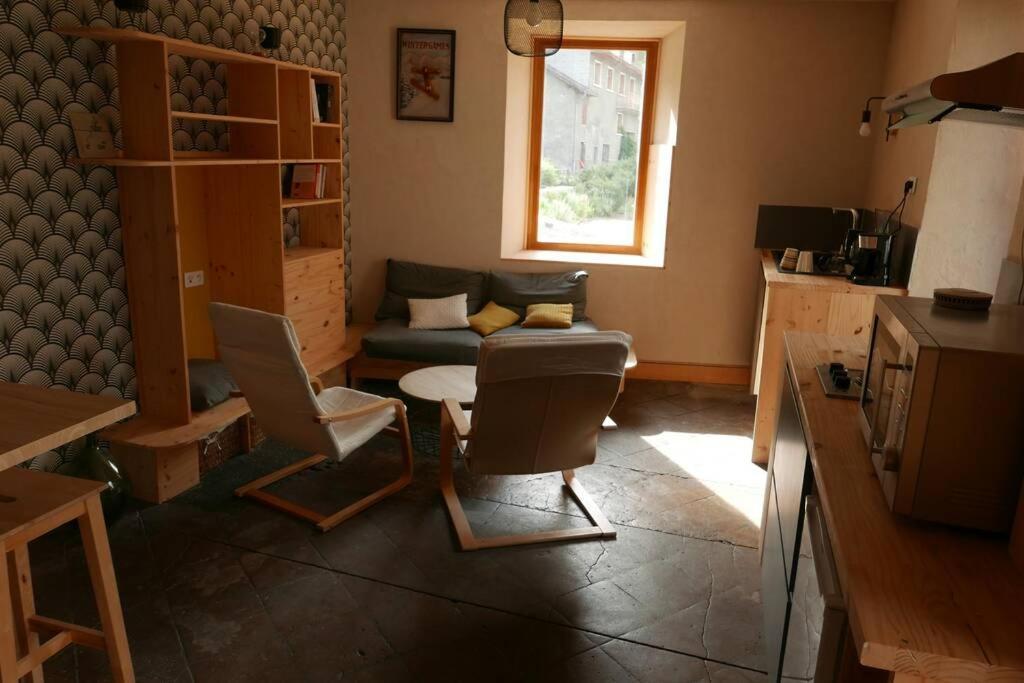 Joli Appartement Confortable Renove Style Cosy Saint-Martin-de-la-Porte Екстериор снимка
